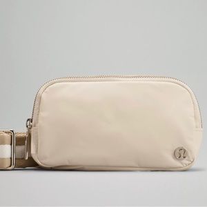 NWT Lululemon Everywhere Crossbody Bag - White Opal / Raw Linen / White